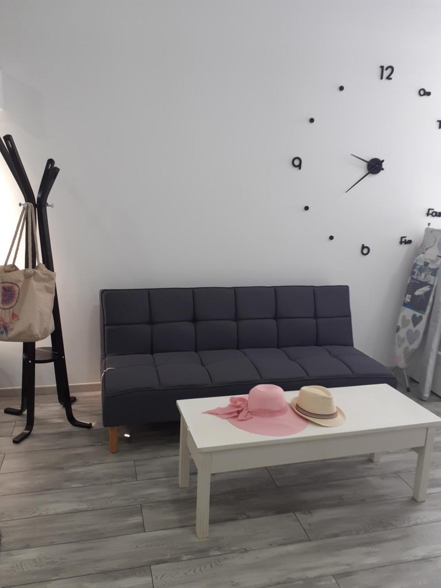 Deluxe Yiota'S Studio ! Klorakas Bilik gambar